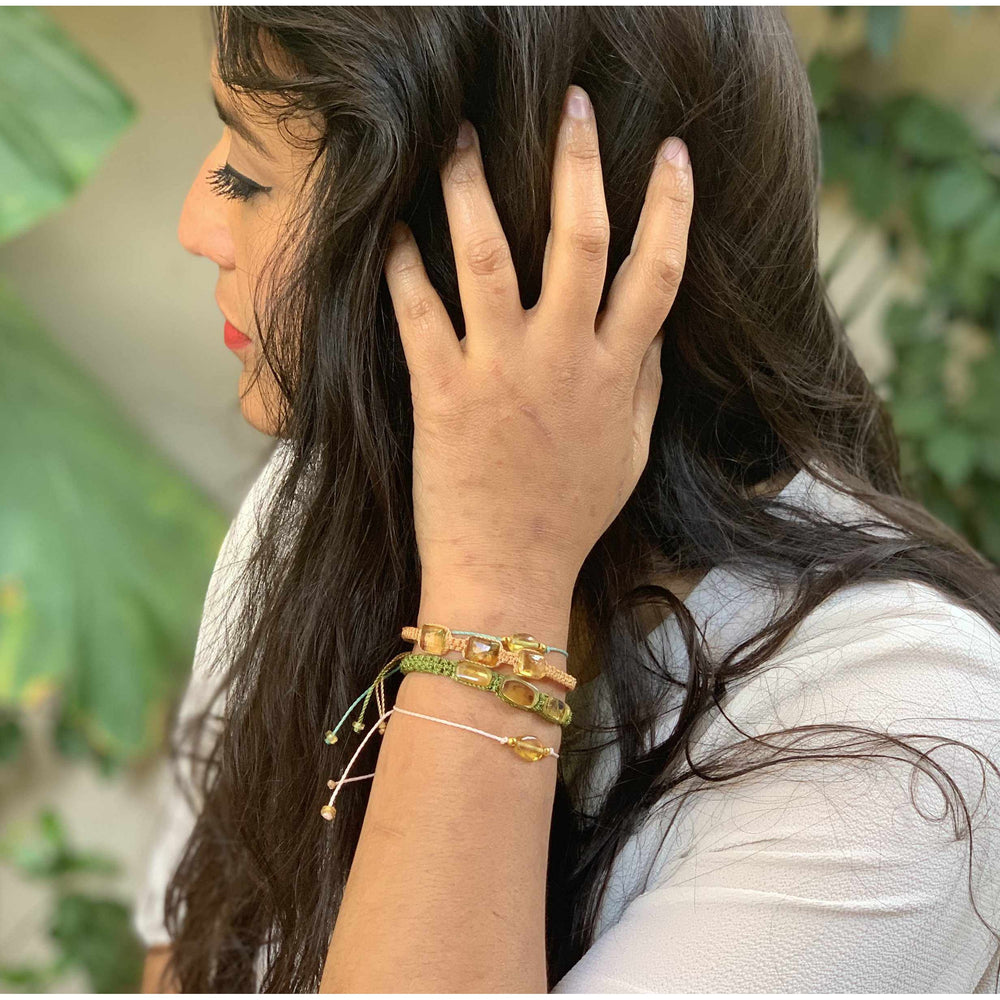 Erika Single Amber Pull String Bracelet - Mexico-Bracelets-Lumily-Lumily MZ Fair Trade Nena & Co Hiptipico Novica Lucia's World emporium