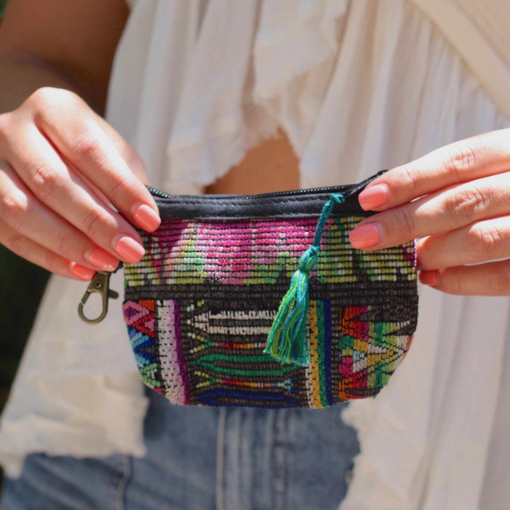 Upcycled Huipil Coin Purse Handmade Guatemalan Textile Zip Pouch Fair Trade - Guatemala-Bags-Laura y Francisco (GU)-Lumily MZ Fair Trade Nena & Co Hiptipico Novica Lucia's World emporium